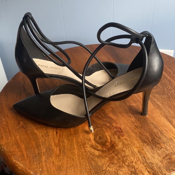 Nine West Tie-Ankle D’Orsay Pumps sz 9.5 - Picture 2 of 4